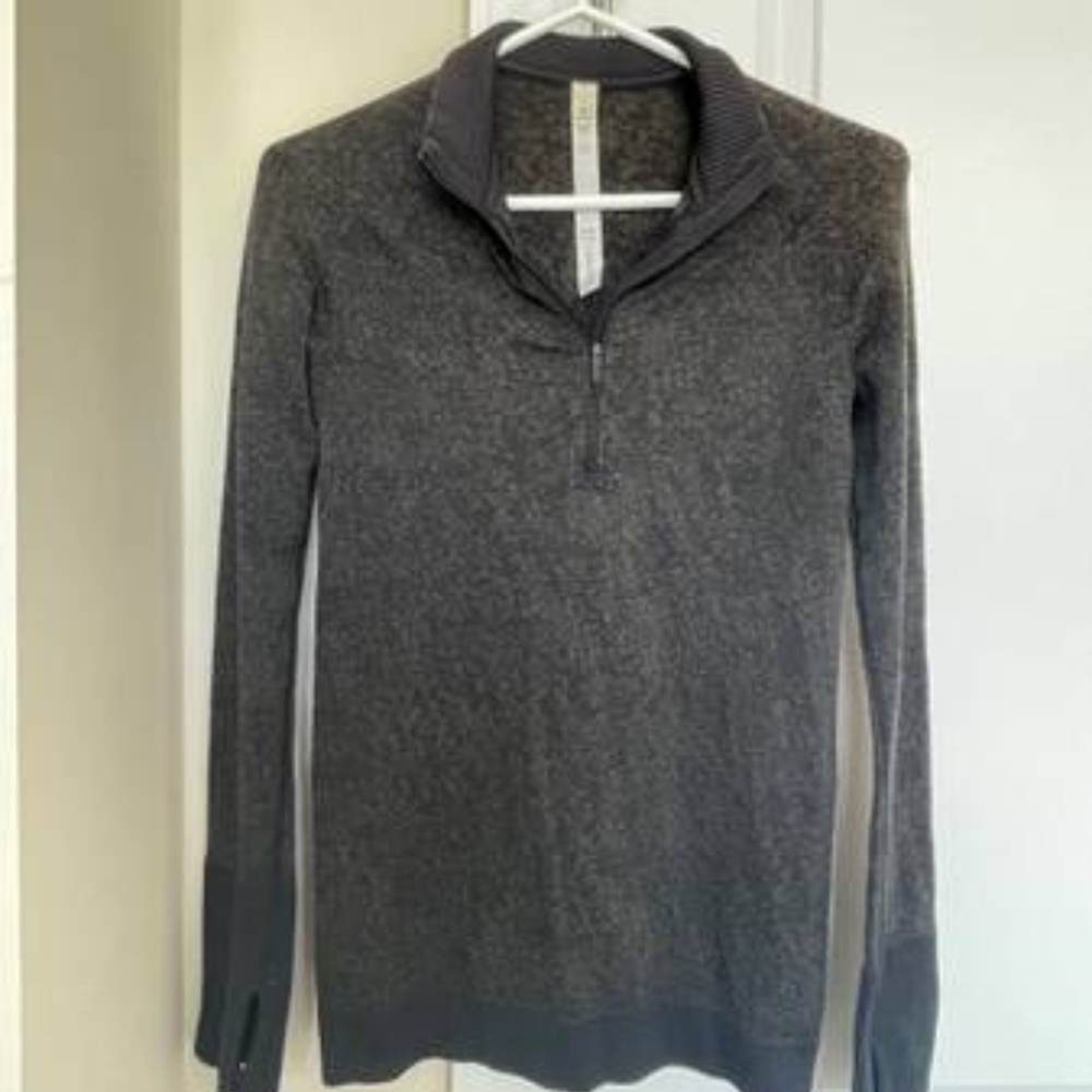 Lululemon Jacket - Size 2 - Dark green/black micro pattern